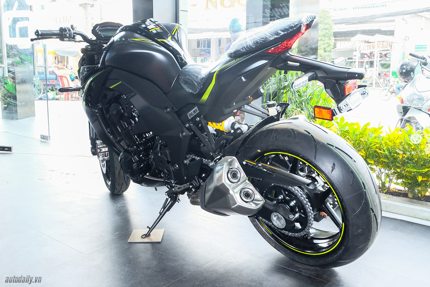 kawasaki-z1000-z1000-r-2018-24.jpg