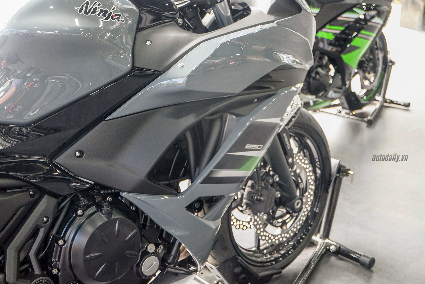 kawasaki-z650-2017-12.jpg