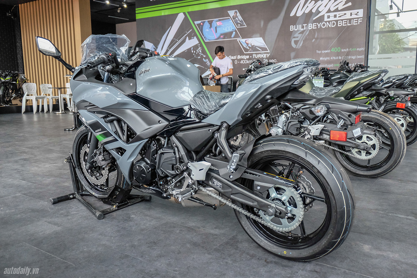 kawasaki-z650-2017-15.jpg