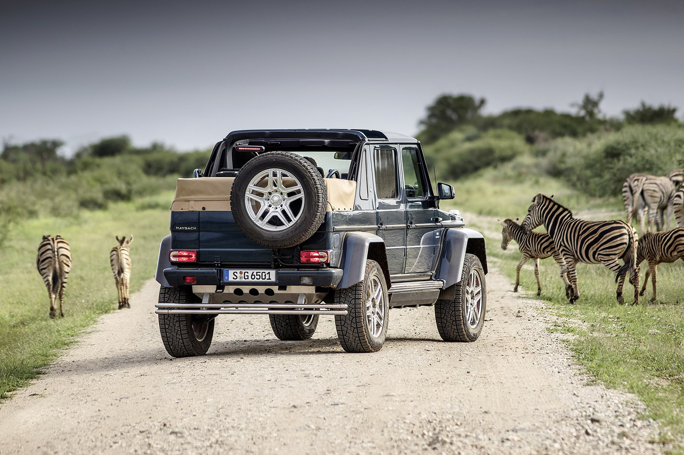 mercedes-maybach-g650-landaulet-23.jpg