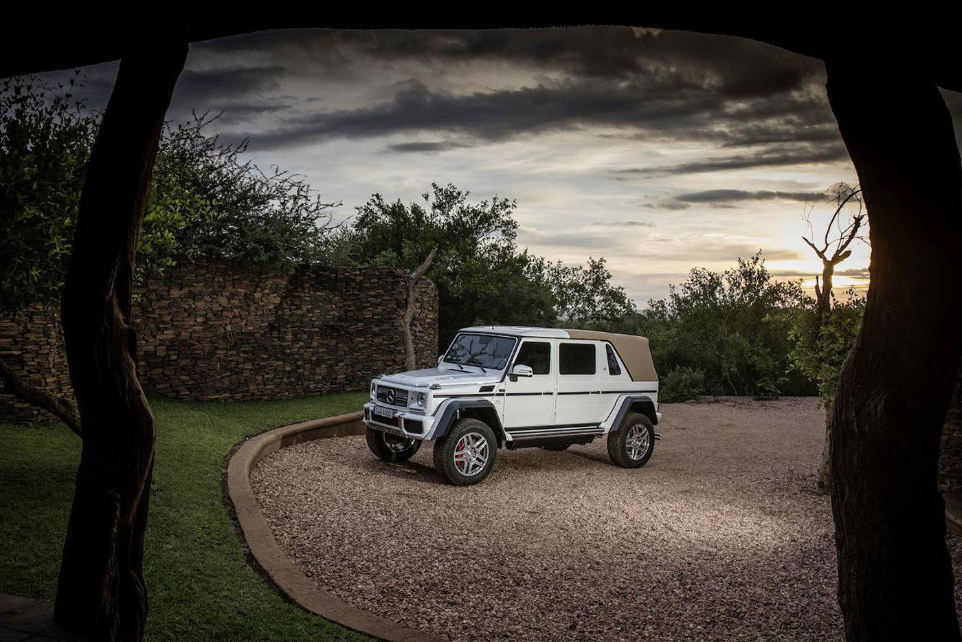 mercedes-maybach-g650-landaulet-4.jpg
