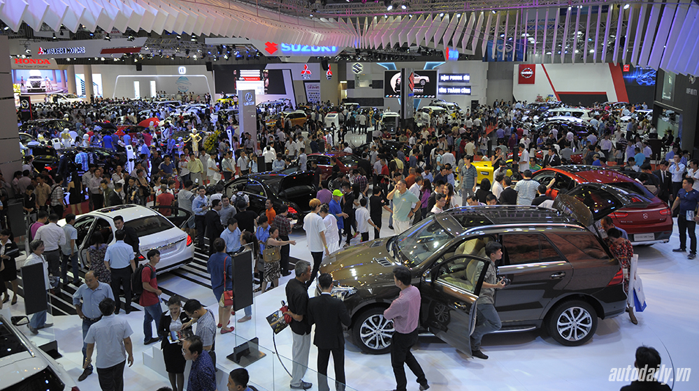 Tháng 9, thị trường ôtô Việt sụt giảm mạnh