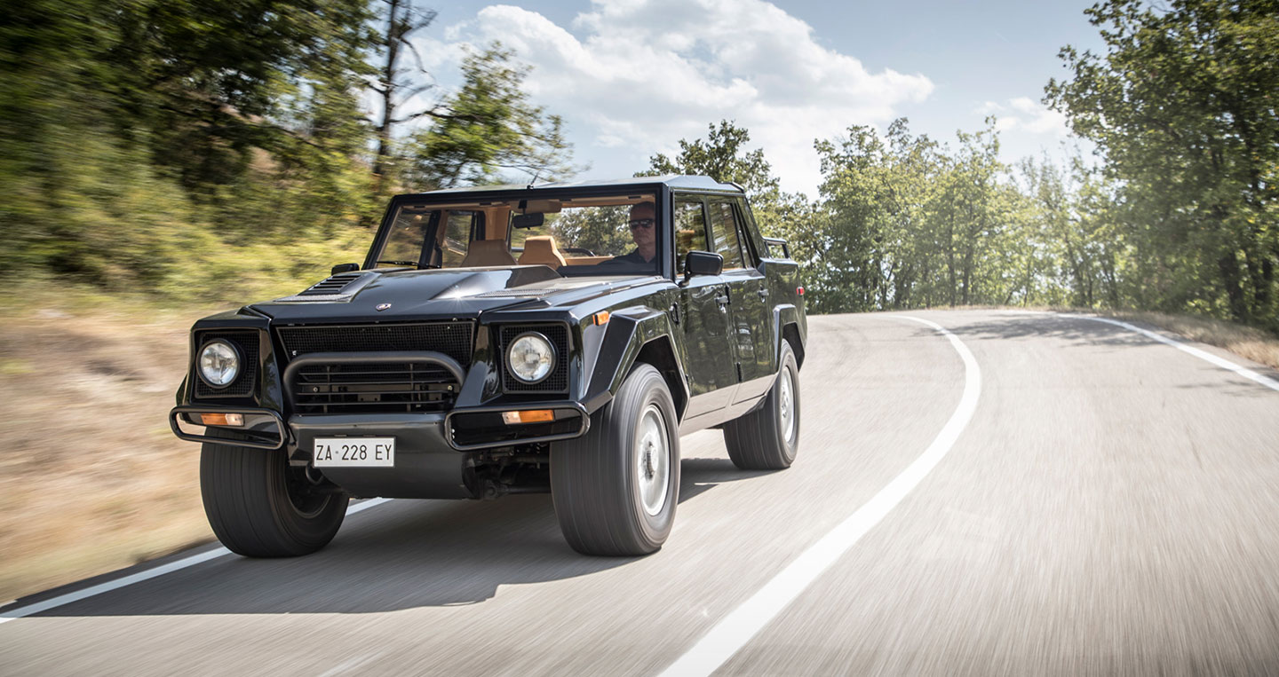 lamborghini-lm002-suv-02-1.jpg