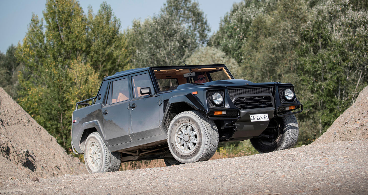 lamborghini-lm002-suv-09.jpg