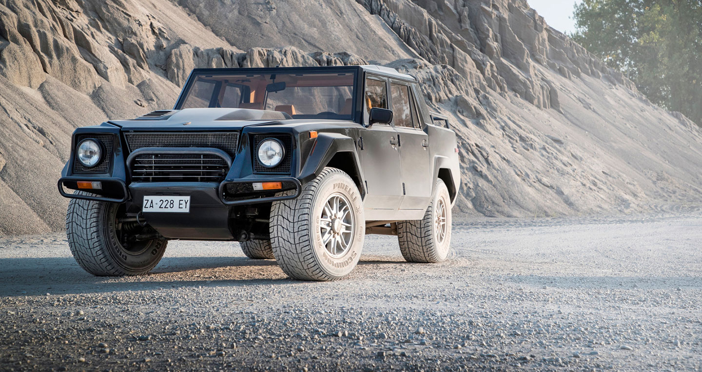 lamborghini-lm002-suv-14.jpg