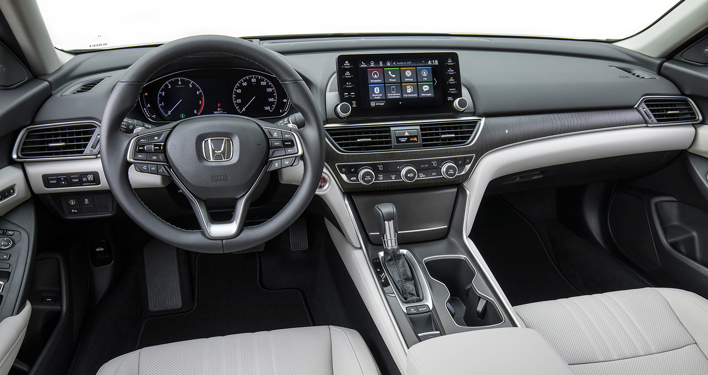 2018-honda-accord-touring-1-5t-dashboard-02.jpg