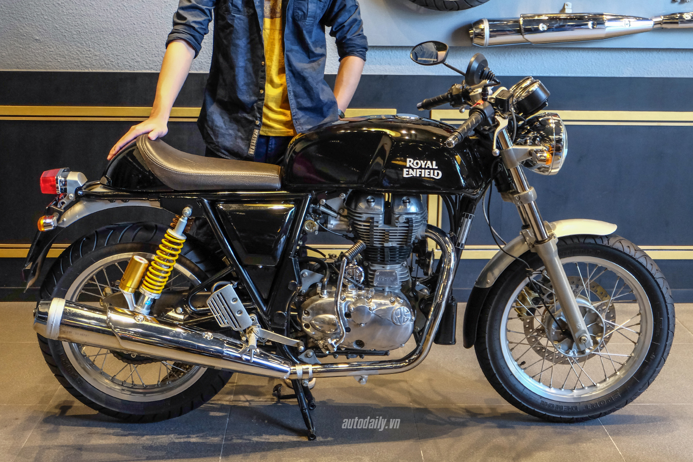 royal-enfield-continental-gt-27.jpg