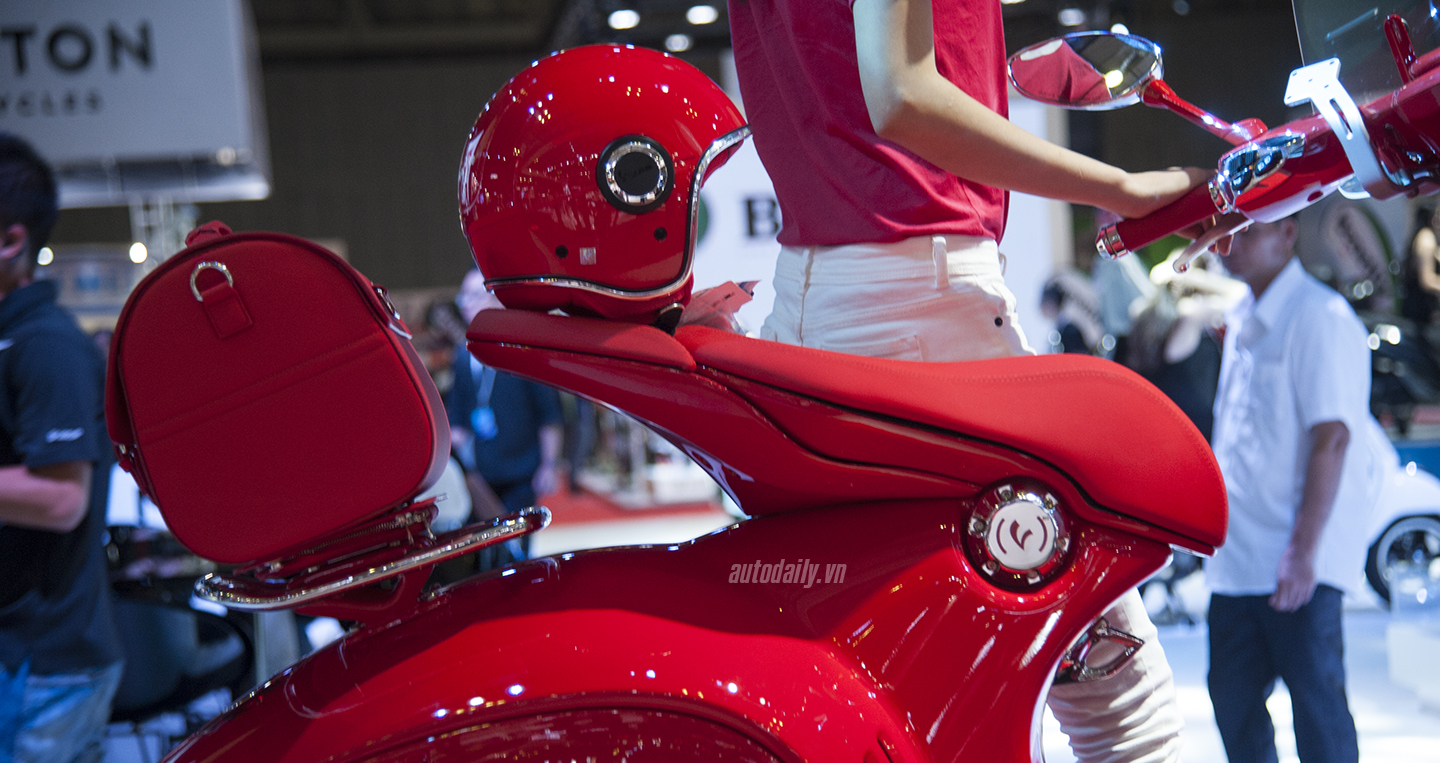 vespa-946-8.jpg