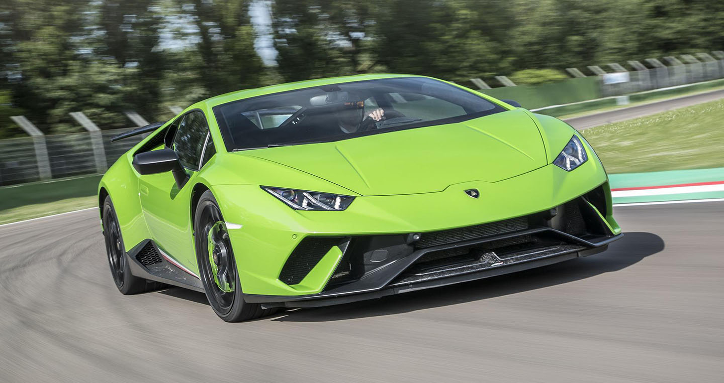 Lamborghini sẽ vẫn trung thành với động cơ V10 và V12 hút khí tự nhiên