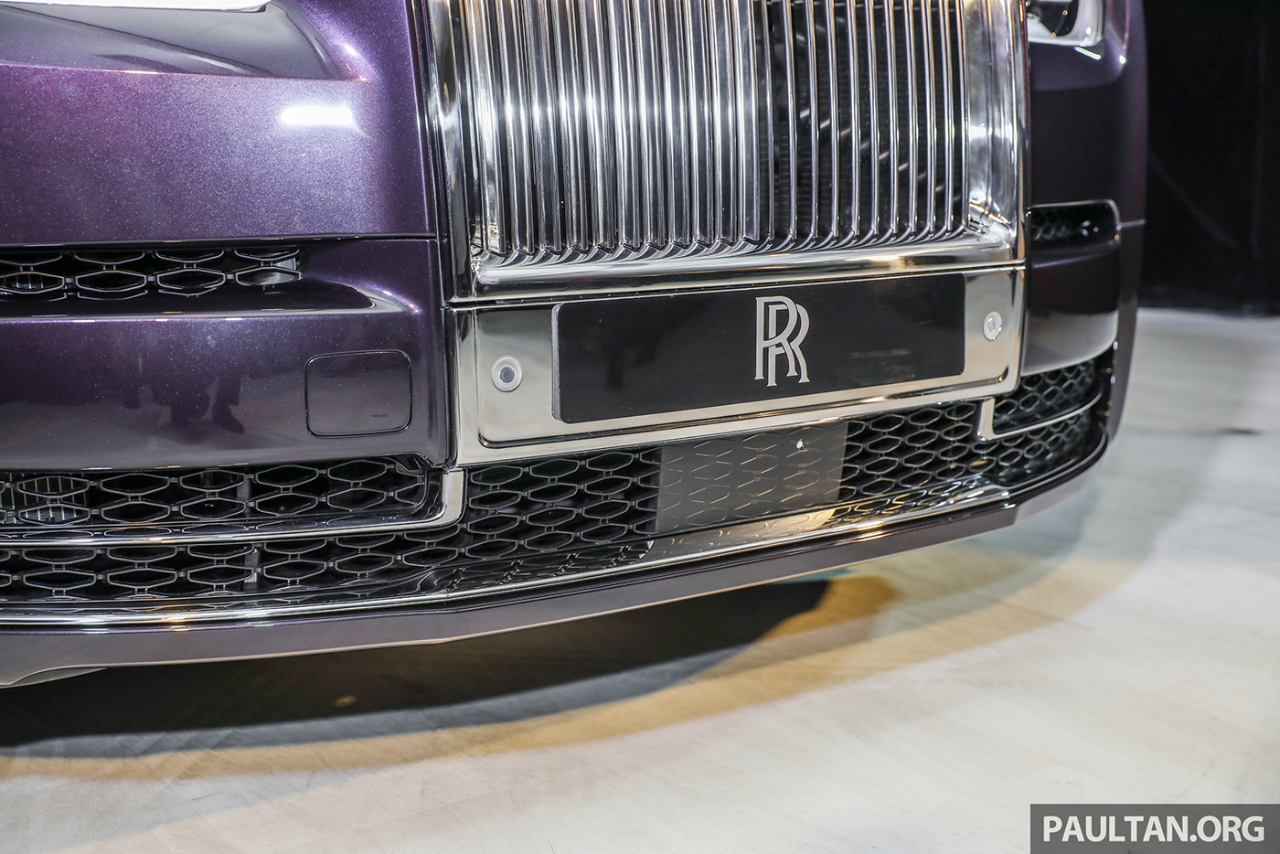 Xem thêm ảnh chi tiết Rolls-Royce Phantom 2018 tại Malaysia rolls-royce-phantom-2018-10.jpg