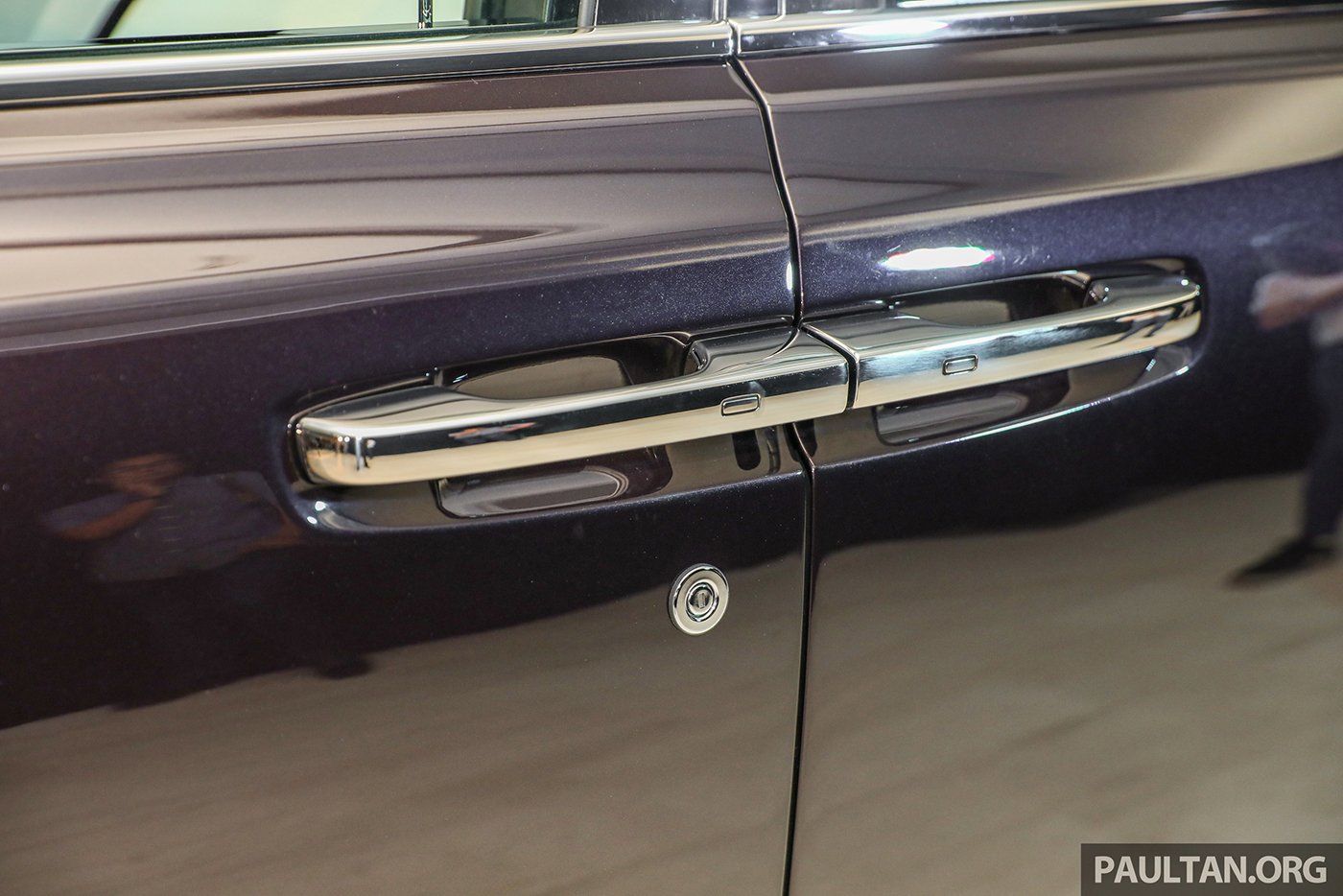 Xem thêm ảnh chi tiết Rolls-Royce Phantom 2018 tại Malaysia rolls-royce-phantom-2018-12.jpg