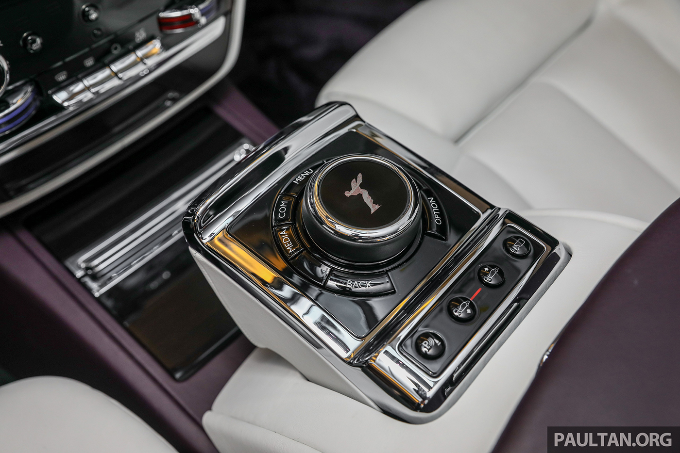 Xem thêm ảnh chi tiết Rolls-Royce Phantom 2018 tại Malaysia rolls-royce-phantom-2018-24.jpg