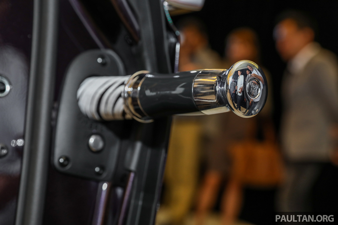 Xem thêm ảnh chi tiết Rolls-Royce Phantom 2018 tại Malaysia rolls-royce-phantom-2018-37.jpg