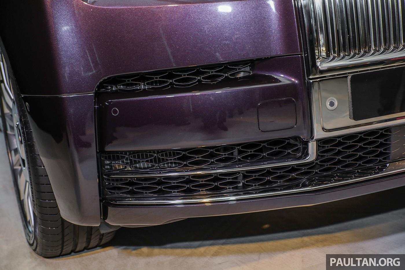 Xem thêm ảnh chi tiết Rolls-Royce Phantom 2018 tại Malaysia rolls-royce-phantom-2018-8.jpg