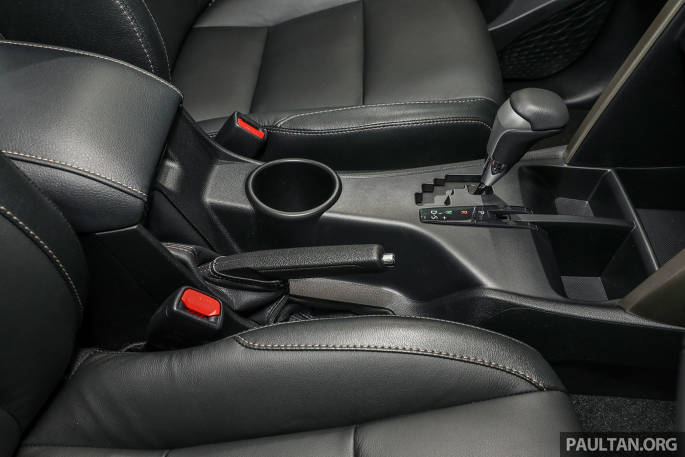 Xem thêm ảnh chi tiết Toyota Innova 2.0X 2018 tại thị trường Malaysia toyota-innova-x-2017-28.jpg