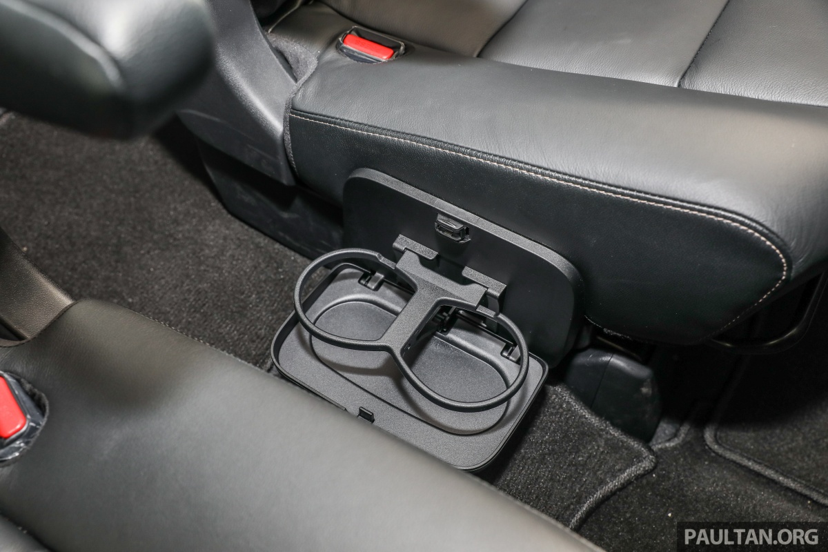 Xem thêm ảnh chi tiết Toyota Innova 2.0X 2018 tại thị trường Malaysia toyota-innova-x-2017-40.jpg