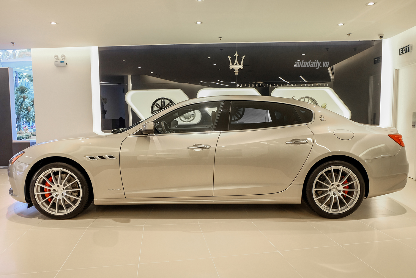 maserati-quattroporte-granlusso-6.jpg