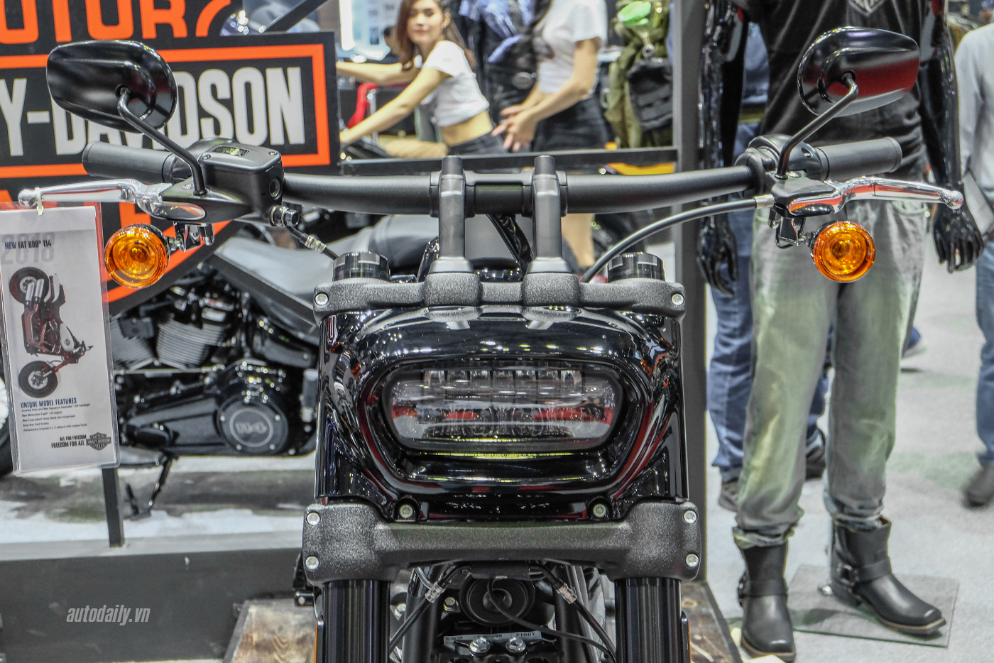 Xem thêm ảnh chi tiết Harley-Davidson Fat Bob 2018 harley-davidson-fat-bob-2018-28.jpg