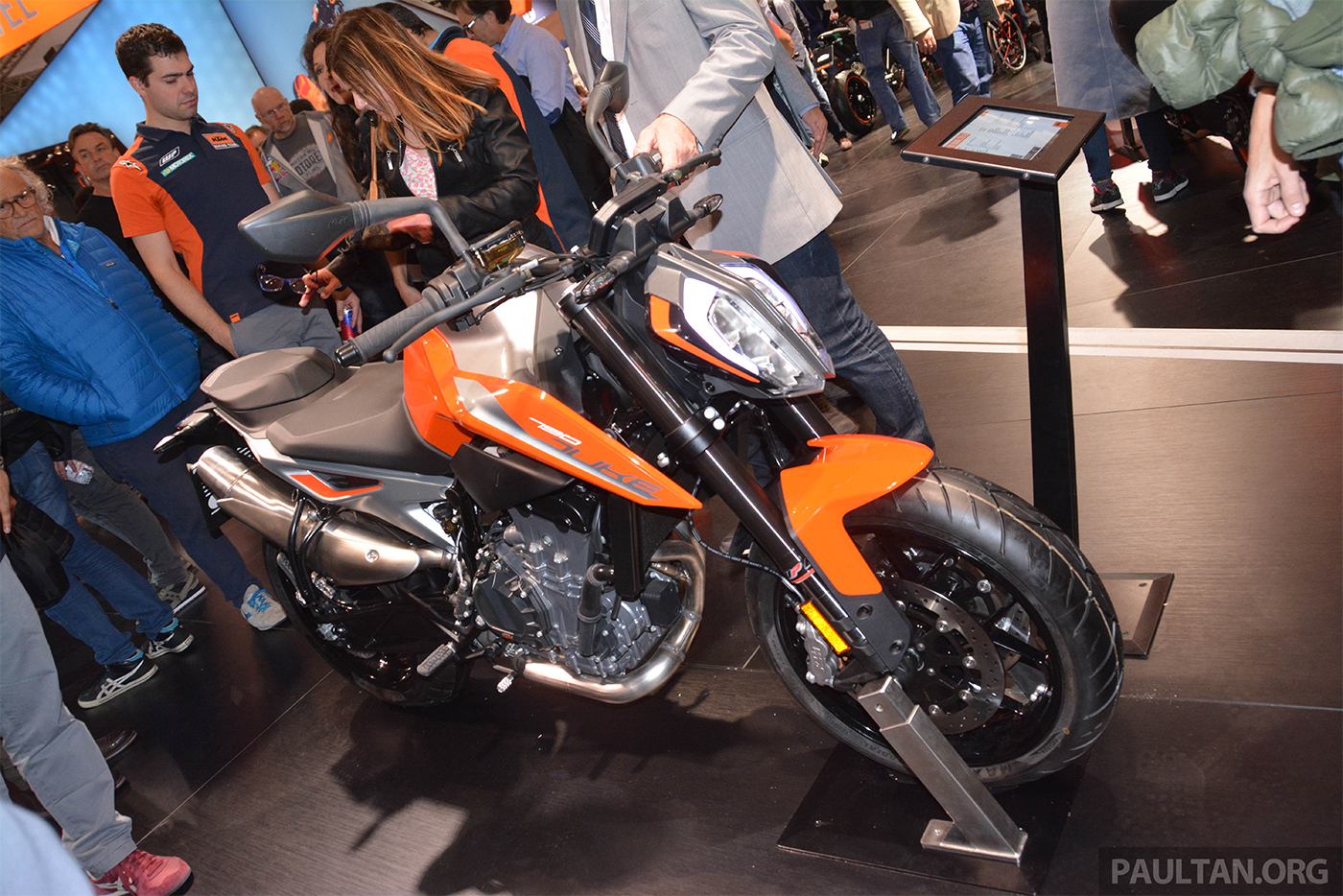 ktm-790-duke-2018-15.jpg