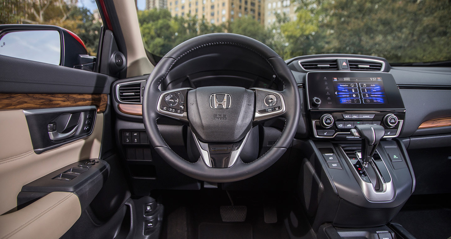 2017-honda-cr-v-front-interior-view.jpg