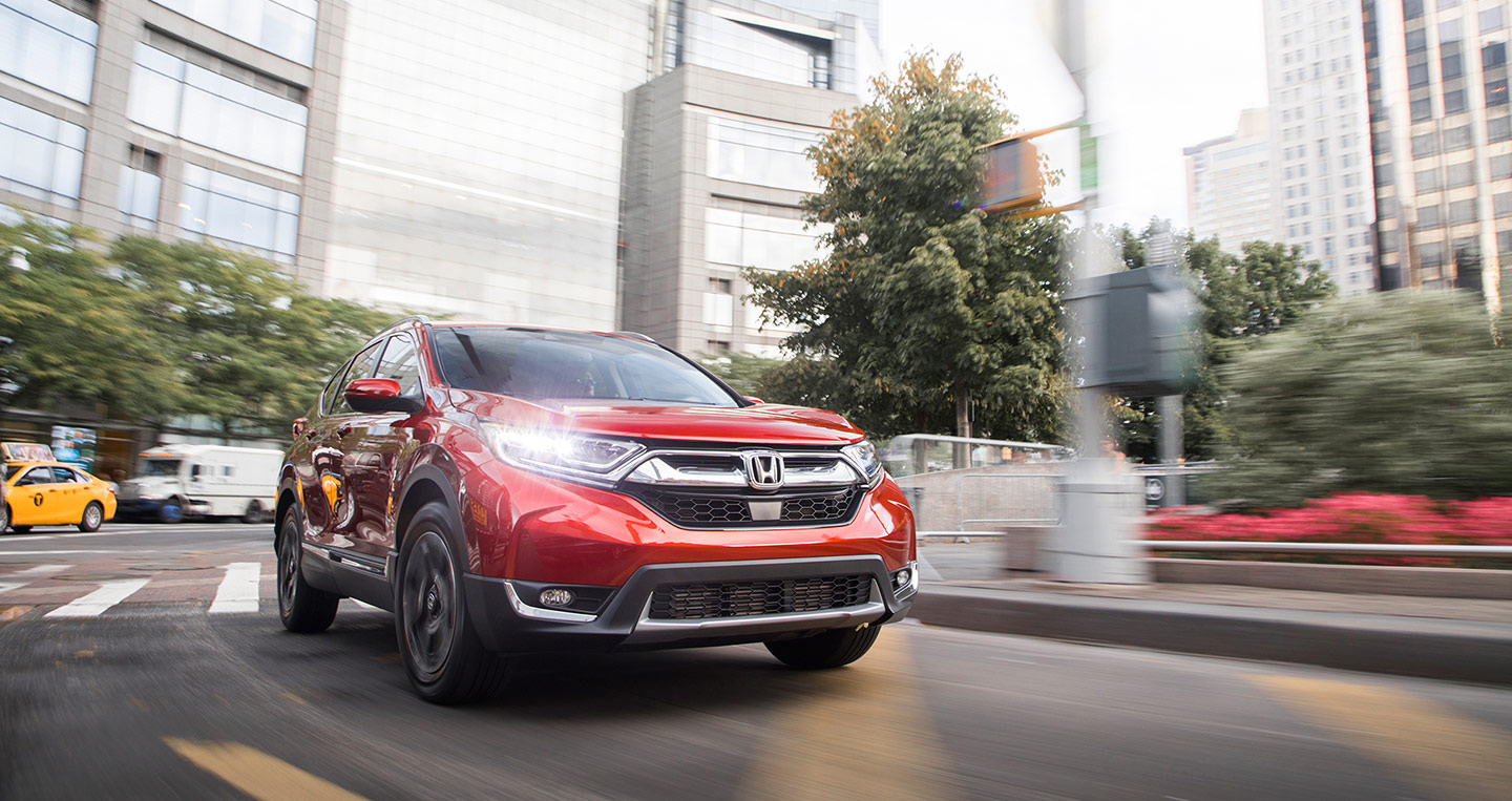 2017-honda-cr-v-front-three-quarter-in-motion-00.jpg