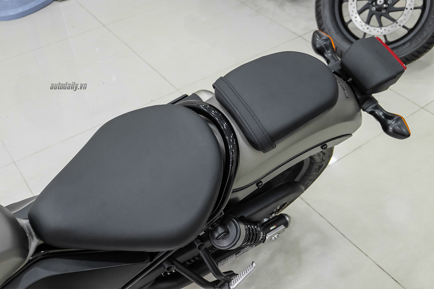 honda-rebel-500-abs-2017-13-1.jpg