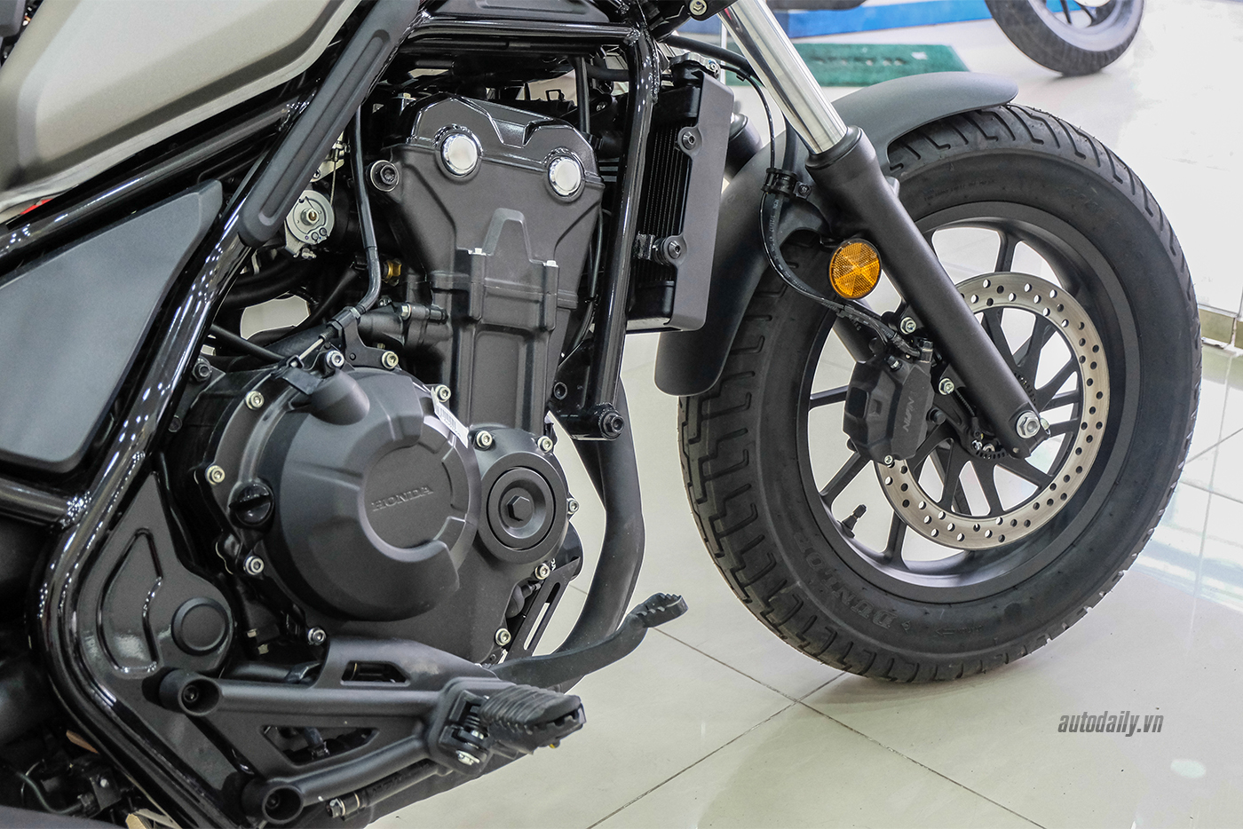 honda-rebel-500-abs-2017-6-1.jpg