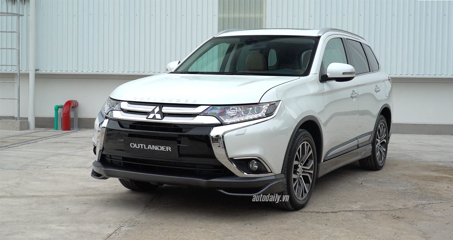 Tìm hiểu chi tiết Mitsubishi Outlander 2018 lắp ráp giá từ 808 triệu đồng