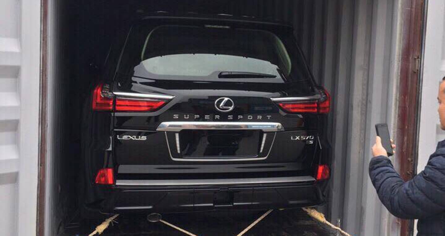 “Đập hộp” Lexus LX570 SuperSport 2018 đầu tiên tại Việt Nam