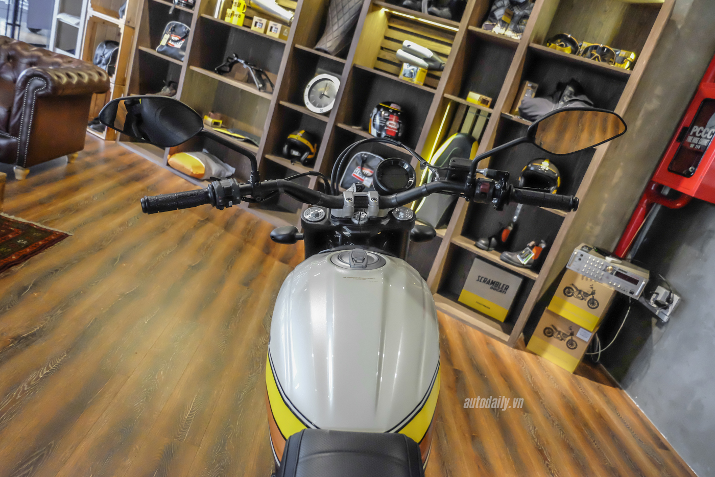 ducati-scrambler-mach-2-19.jpg