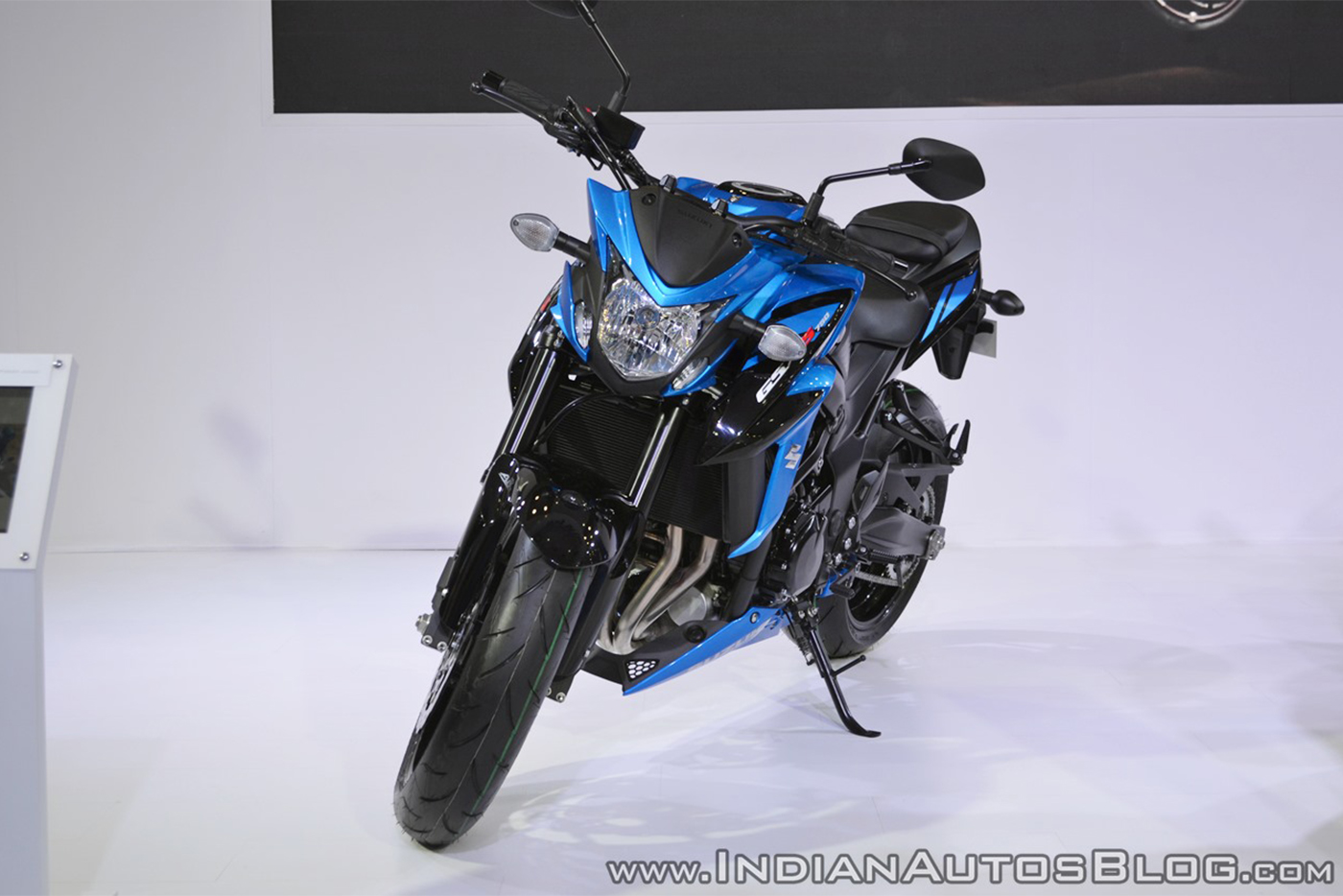 suzuki-gsx-s750-front-at-2018-auto-expo.jpg