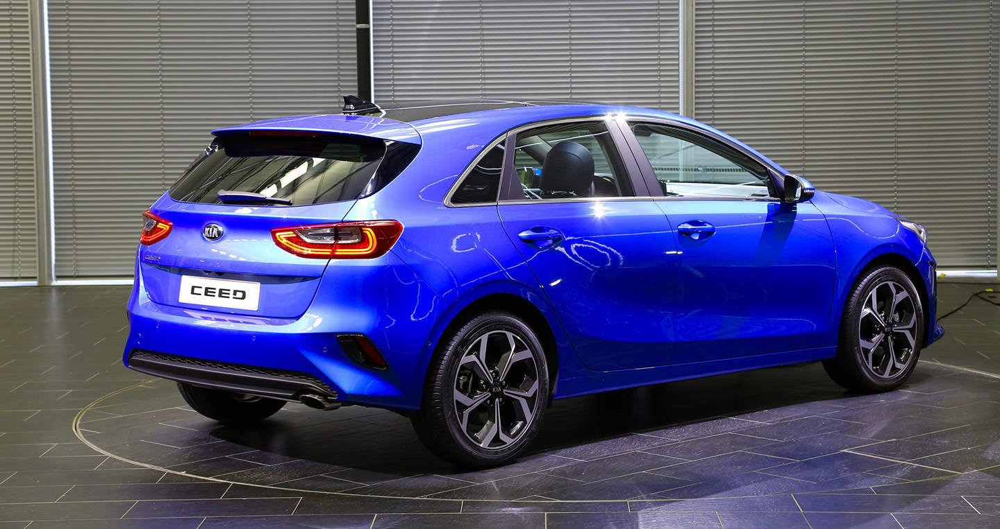 2018-kia-ceed-hatch-unveiled-69.jpg