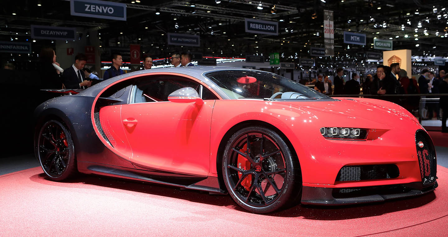 Siêu xe Bugatti Chiron Sport giá gần 3 triệu USD