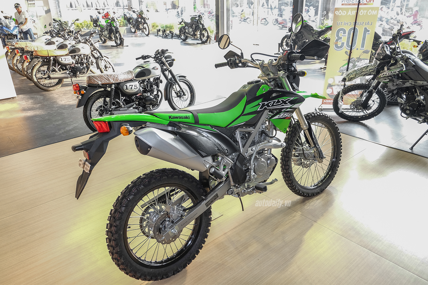 kawasaki-klx-150-bf-14.jpg