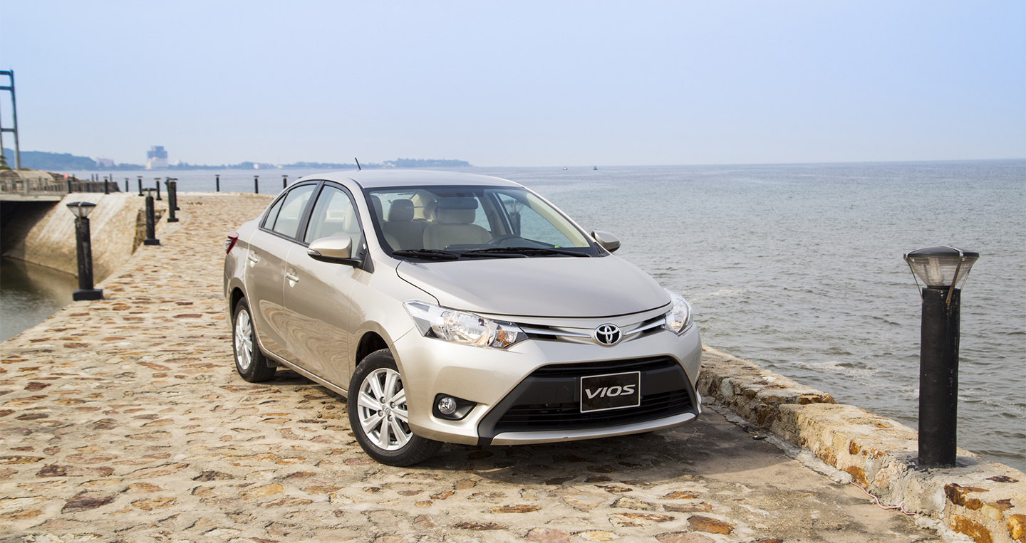 Tháng 2/2018: Toyota Việt Nam bán 2.865 xe