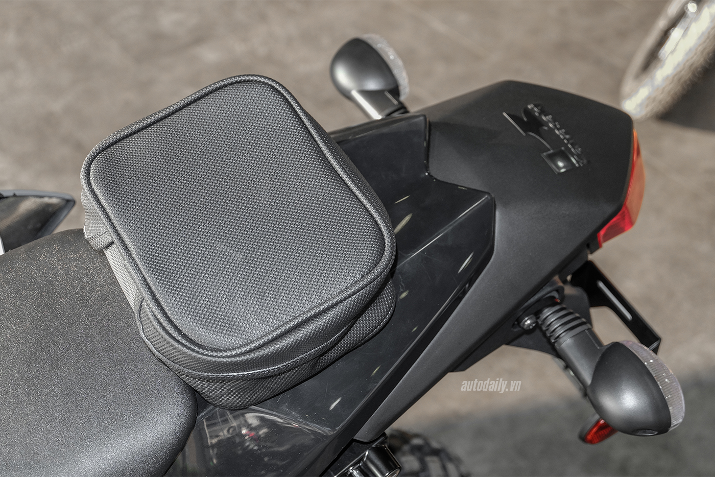 Ảnh chi tiết Kawasaki KLX 250 2018 kawasaki-klx-250-1.jpg