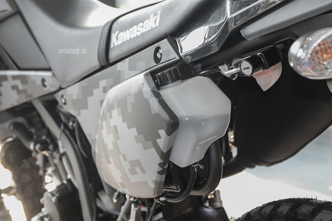 Ảnh chi tiết Kawasaki KLX 250 2018 kawasaki-klx-250-23.jpg