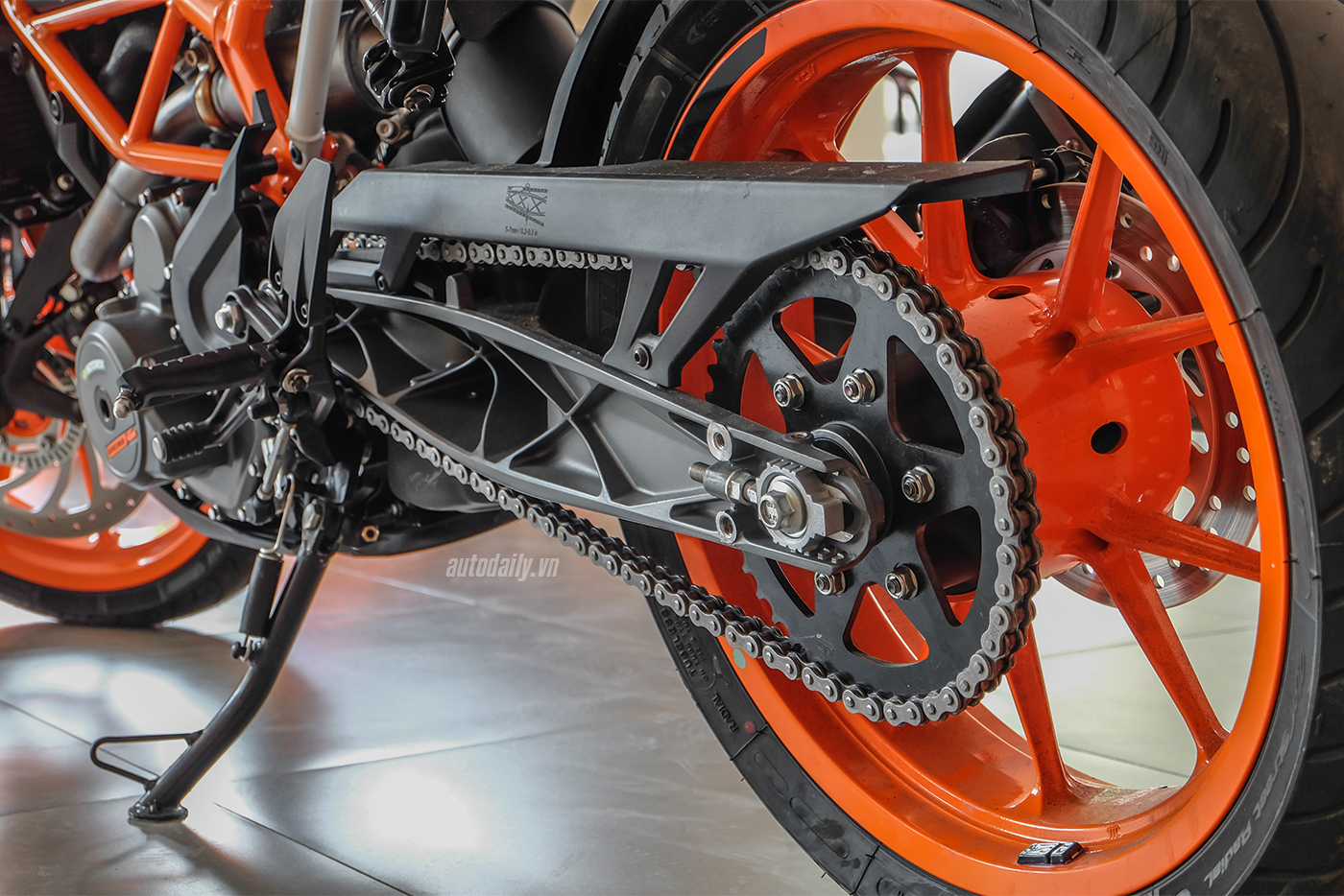 ktm-duke-390-2018-16.jpg