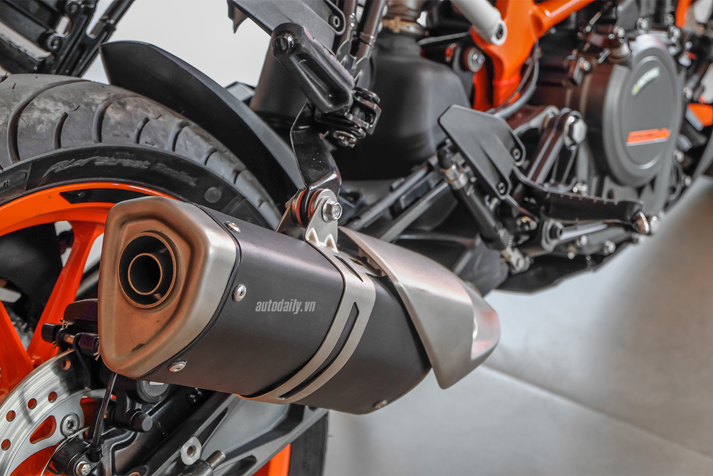 ktm-duke-390-2018-6.jpg