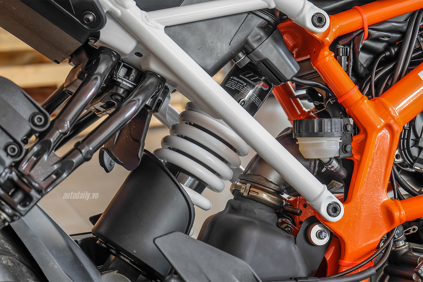 ktm-duke-390-2018-8.jpg