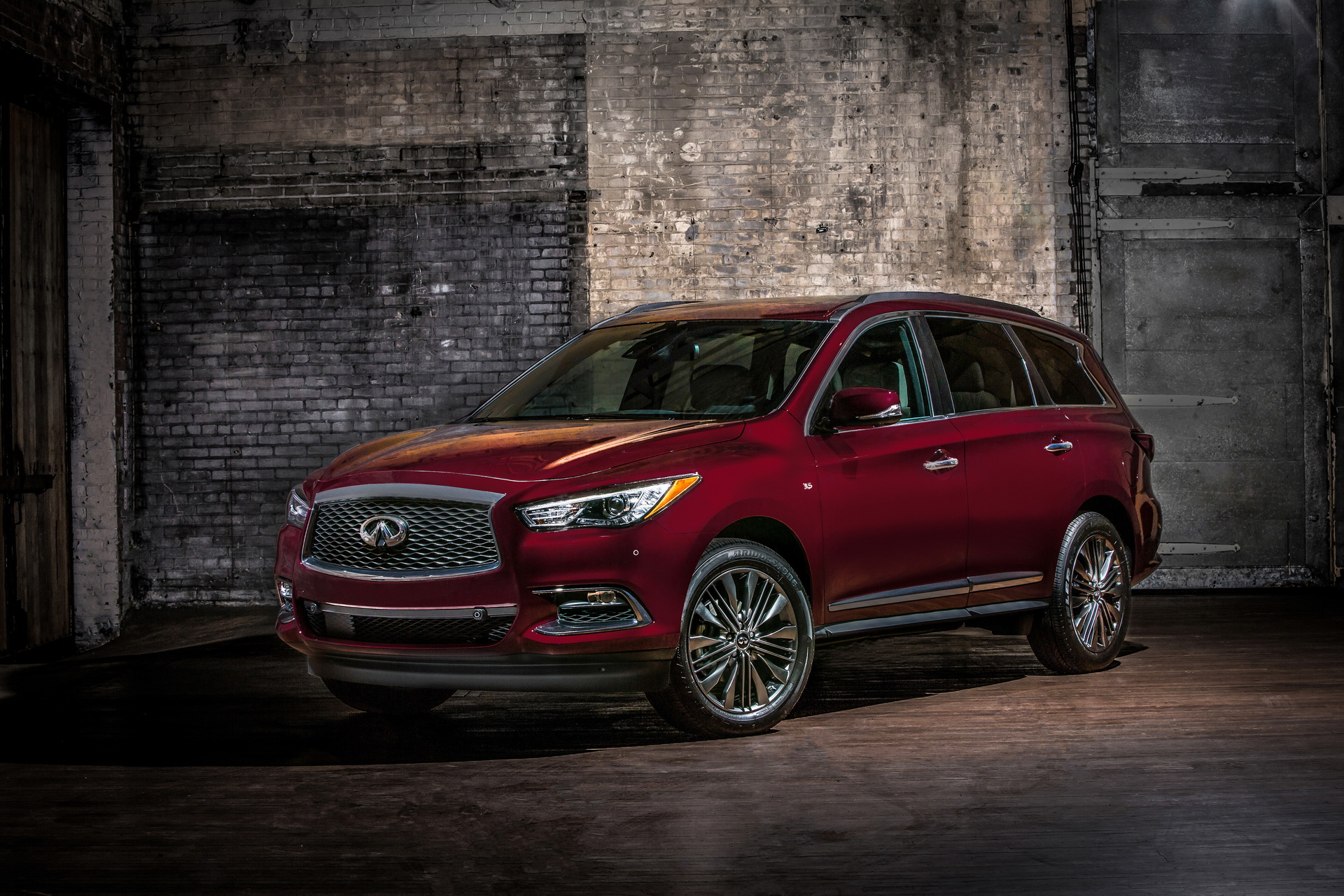 2019-infiniti-qx60-limited-01.jpg