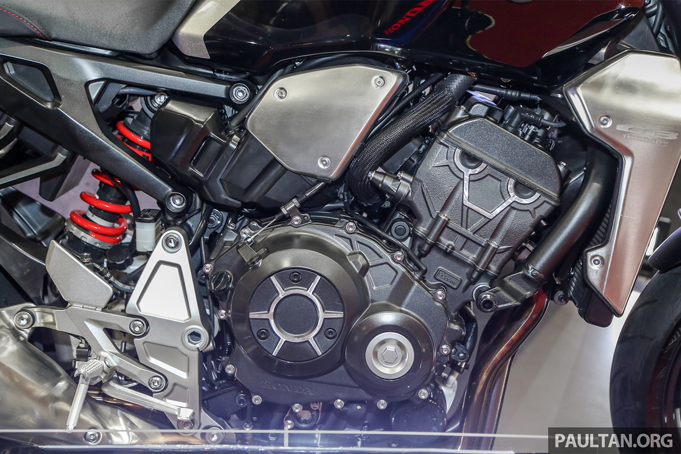 honda-cb1000r-2018-23.jpg