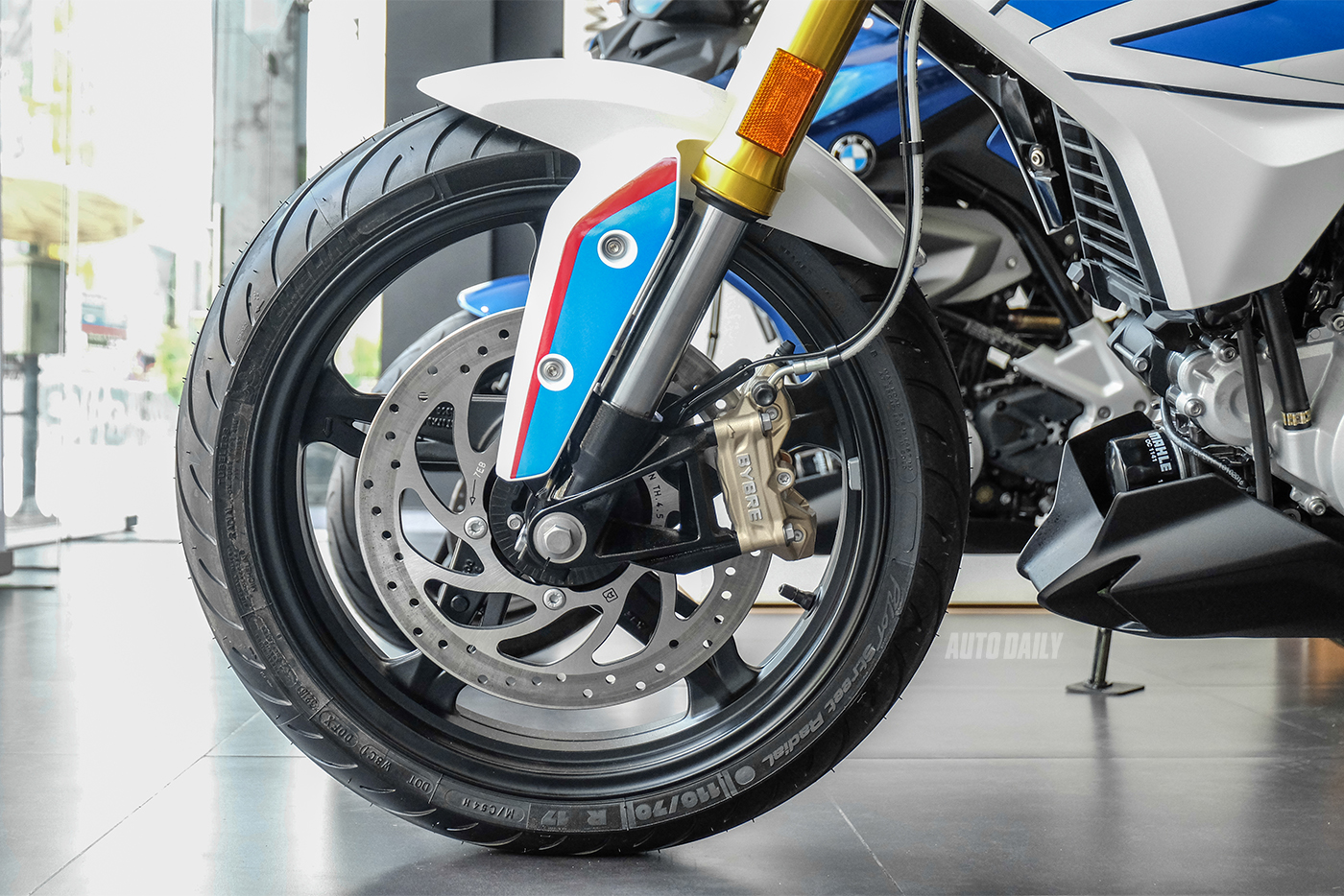 bmw-g310r-5.jpg