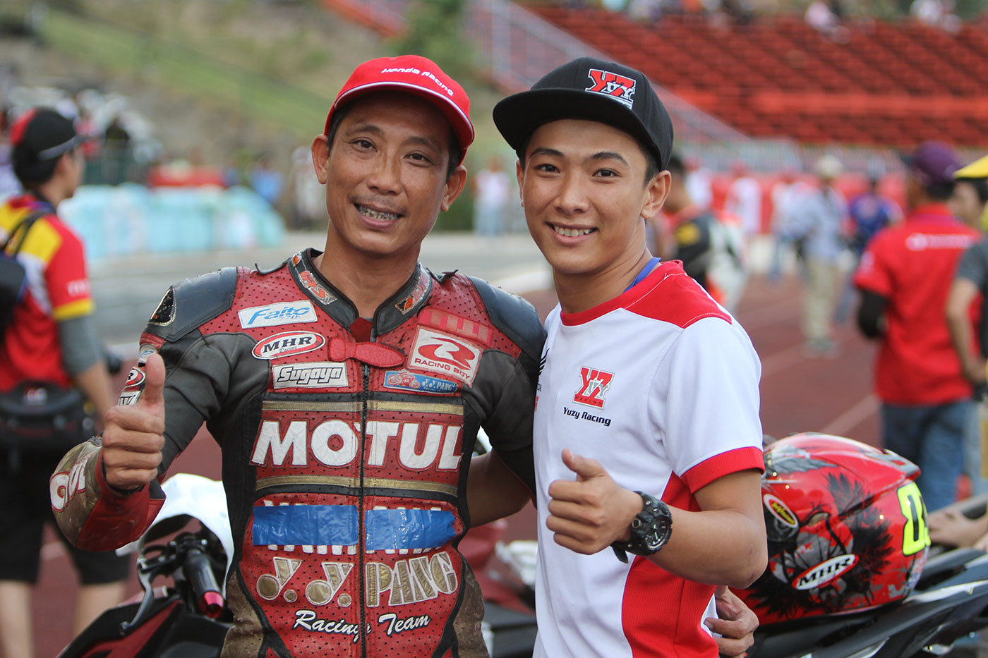 tay-dua-nguyen-thanh-vu-honda-racing-02.jpg