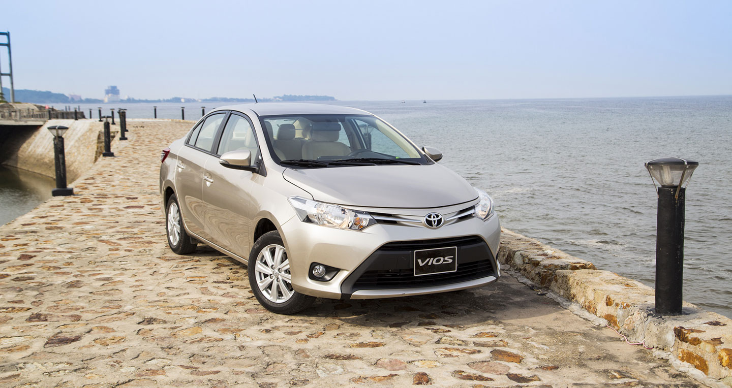Xe lắp ráp Toyota tăng mạnh trong tháng 4