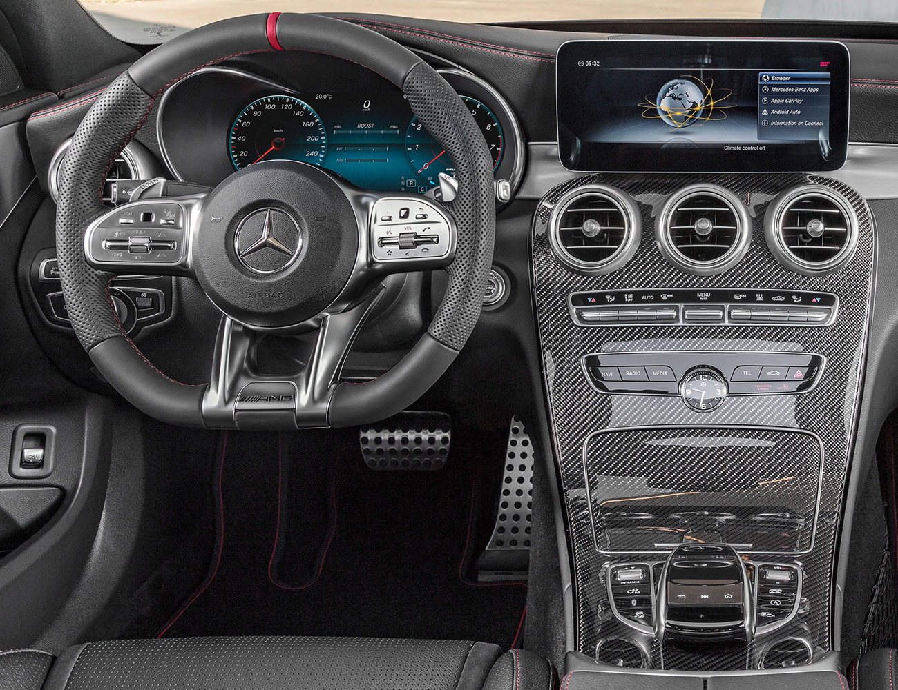 best-automotive-infotainment-systems-gear-patrol-mercedes-benz.jpg