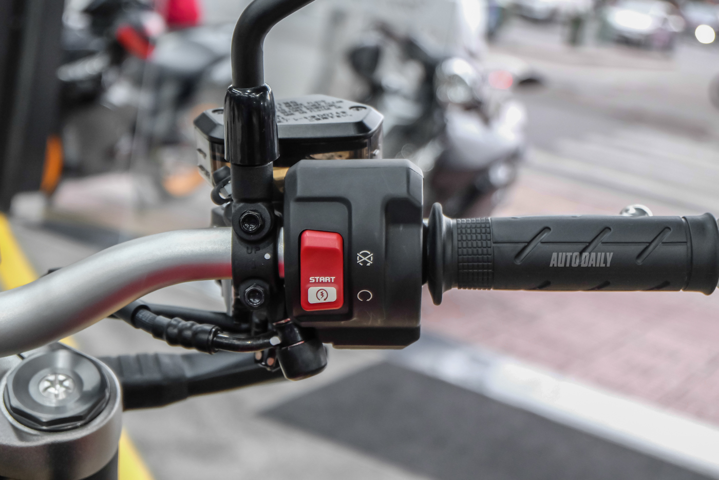 Ảnh chi tiết Honda CB1000R 2018 tại Việt Nam honda-cb1000r-17.jpg