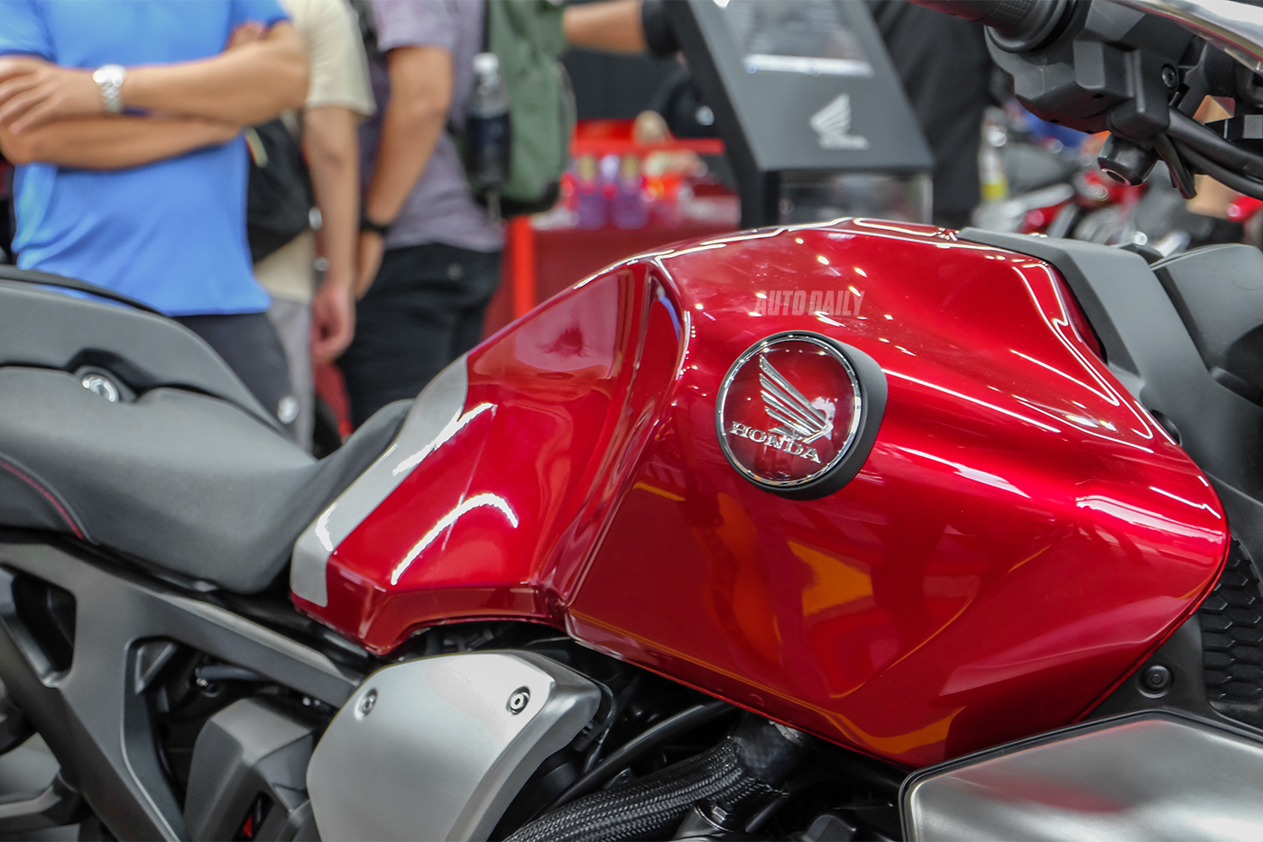 Ảnh chi tiết Honda CB1000R 2018 tại Việt Nam honda-cb1000r-8.jpg