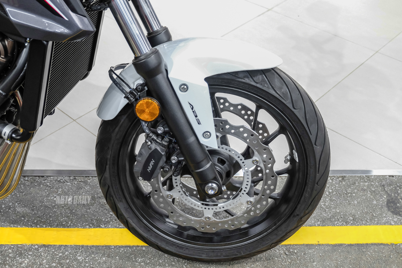 Ảnh chi tiết Honda CB650F giá 225,9 triệu đồng honda-cb650f-11.jpg