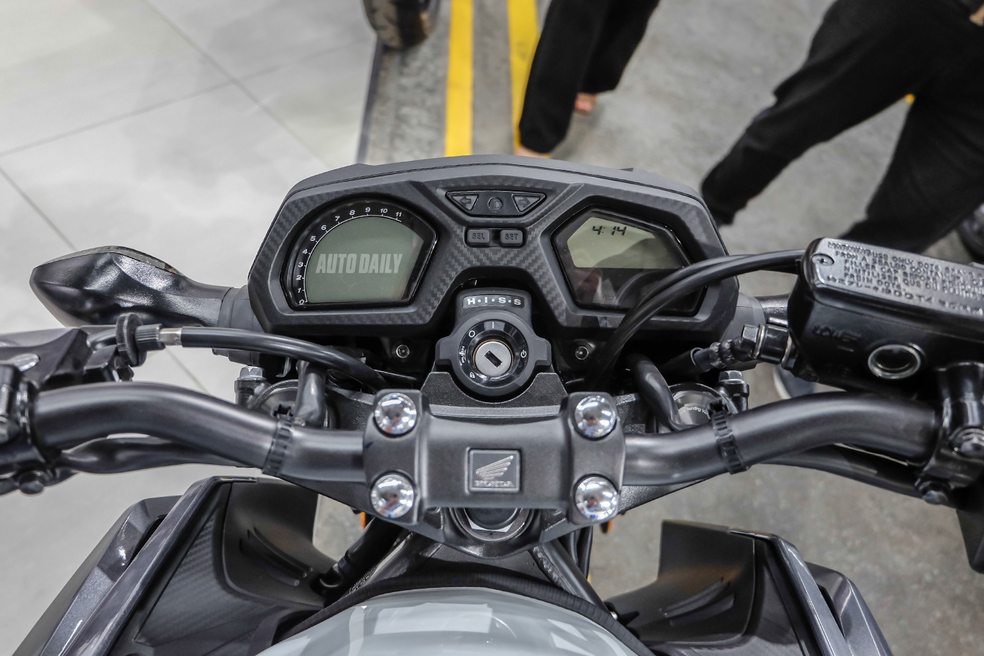 Ảnh chi tiết Honda CB650F giá 225,9 triệu đồng honda-cb650f-20.jpg